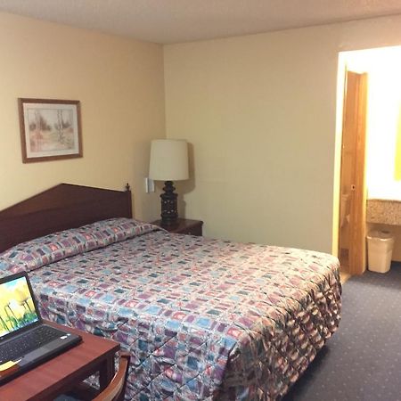 Stagecoach Inn Motel Molalla Εξωτερικό φωτογραφία