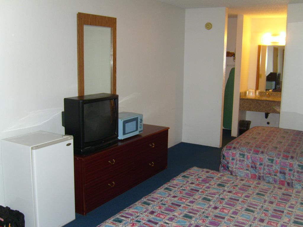 Stagecoach Inn Motel Molalla Δωμάτιο φωτογραφία