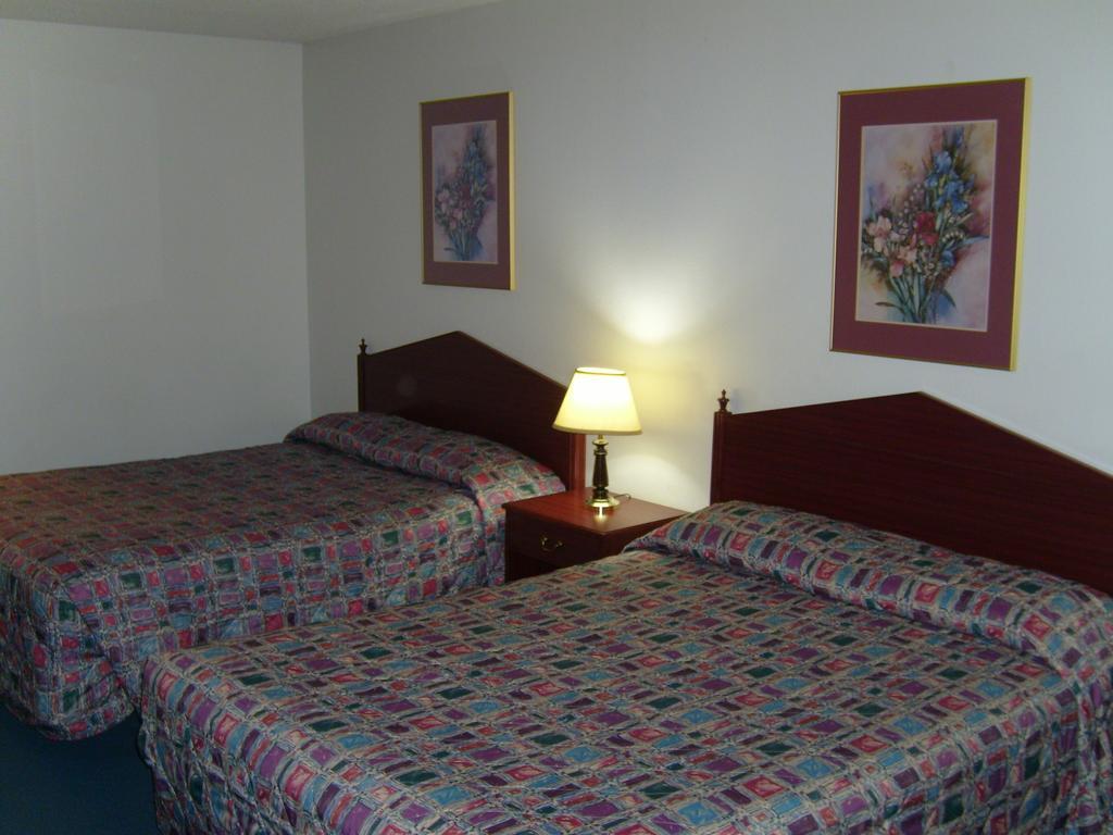 Stagecoach Inn Motel Molalla Δωμάτιο φωτογραφία